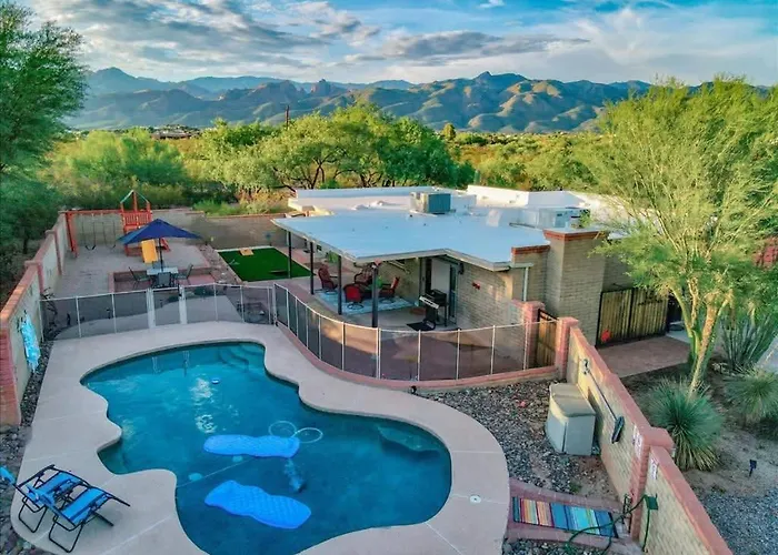 Family Getaway With Pool & Pet Friendly *