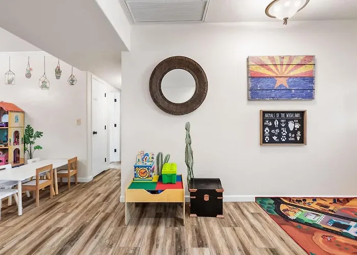 Family Getaway With Pool & Pet Friendly *